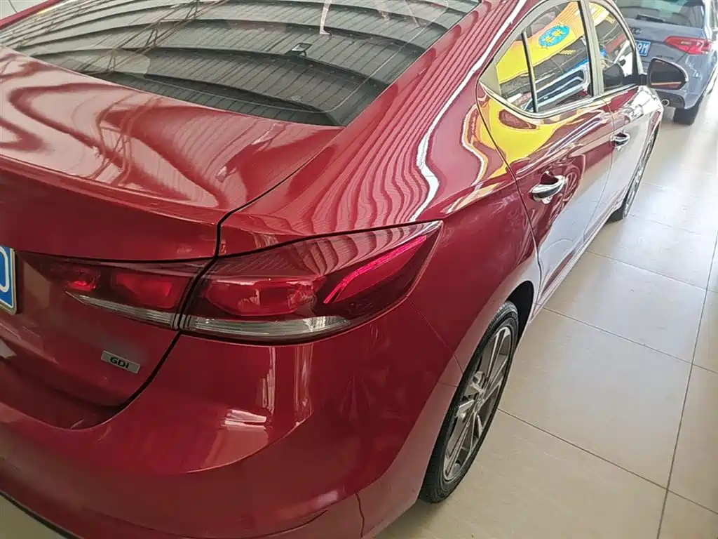 Hyundai Elantra 2016 Model 1.6L Automatic Smart Elite фото 8