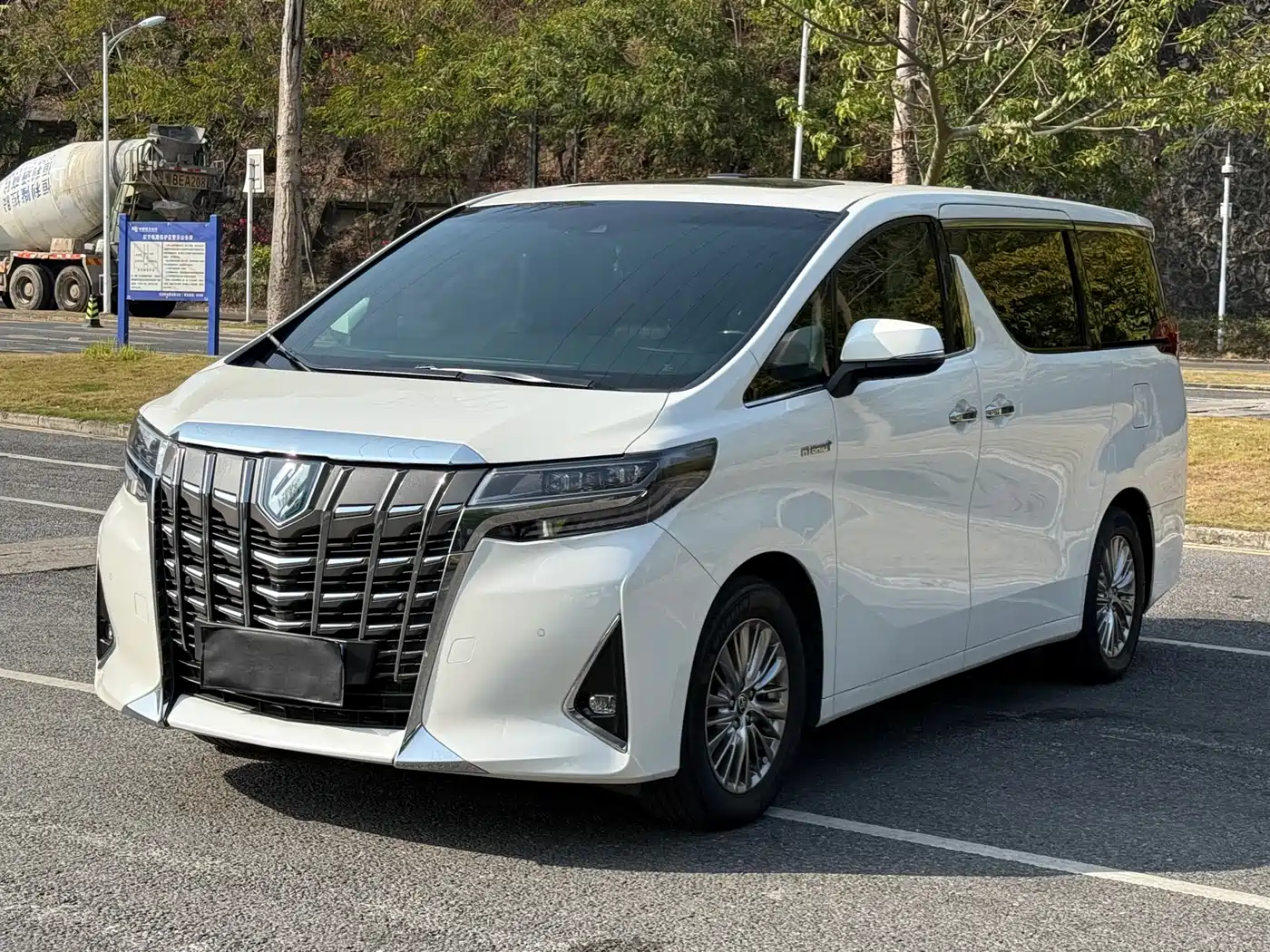 Toyota Alphard 2021 Hybrid 2.5L Premium
