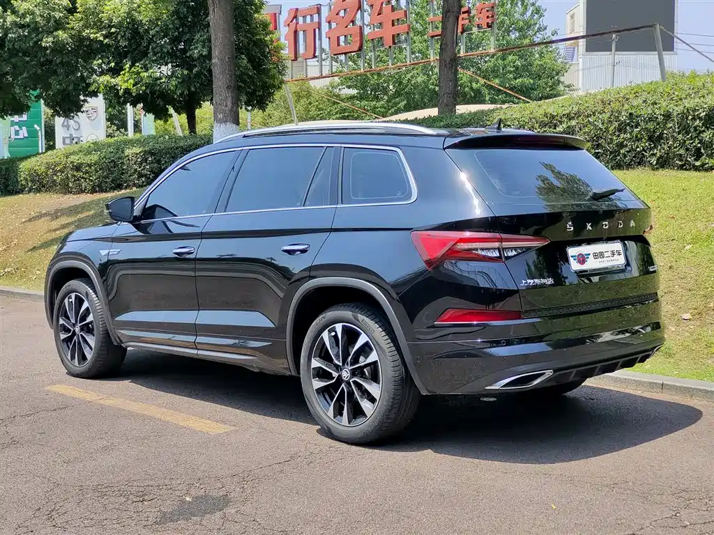 Škoda Kodiaq 2022 TSI330 5-seat 2WD Premium фото 4