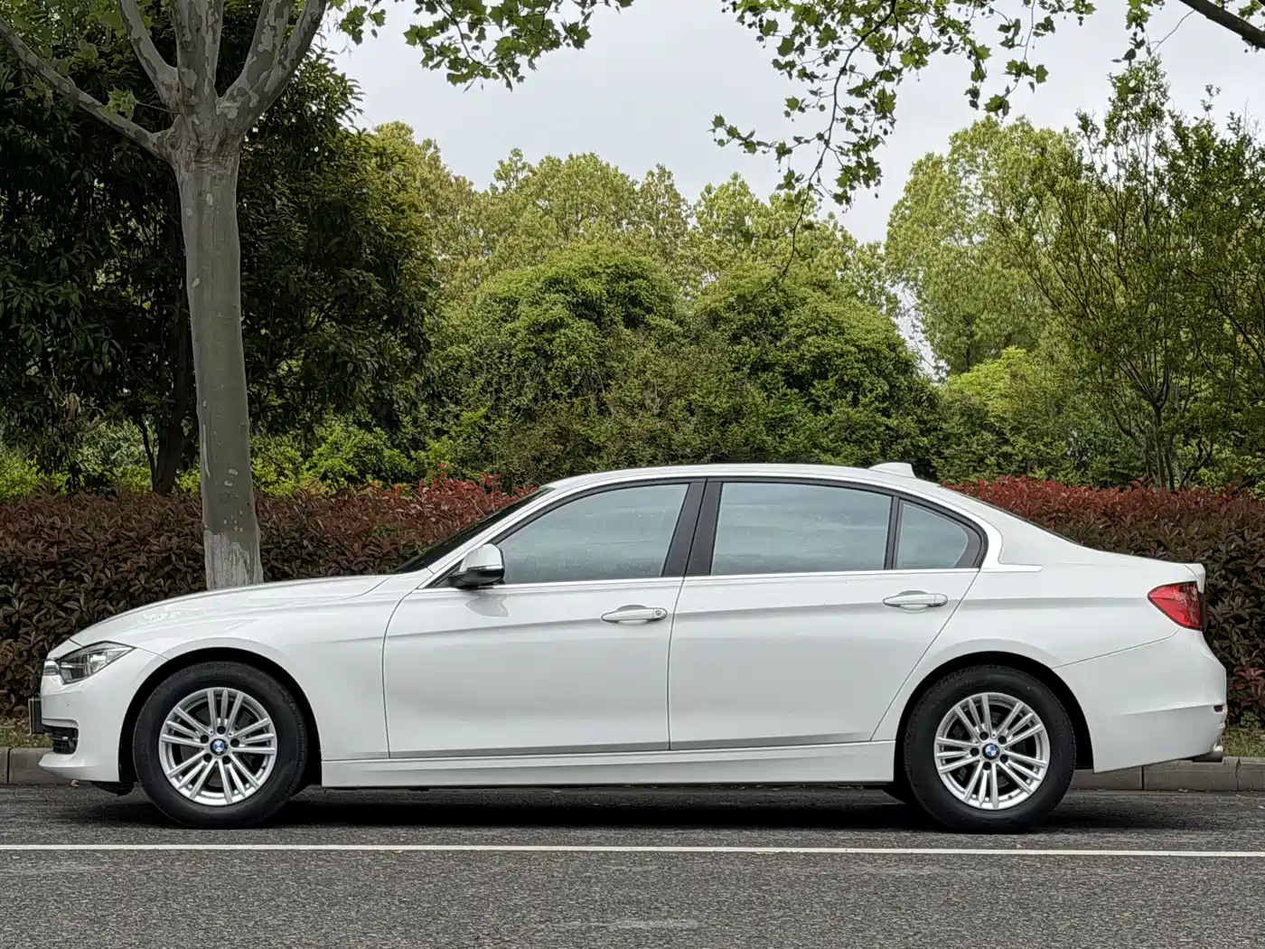 BMW 3 Series 2015 320Li Fashion фото 16