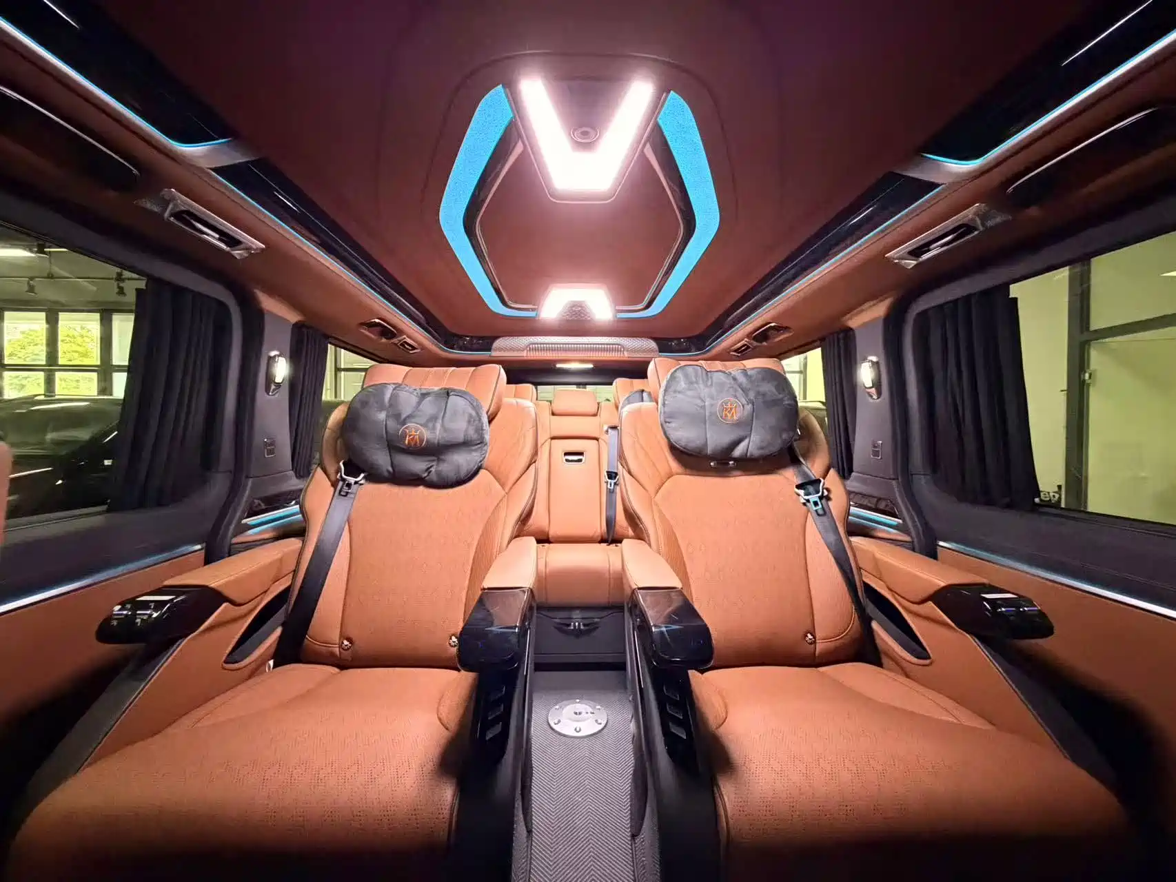 Фото 20 - Toyota HIACE