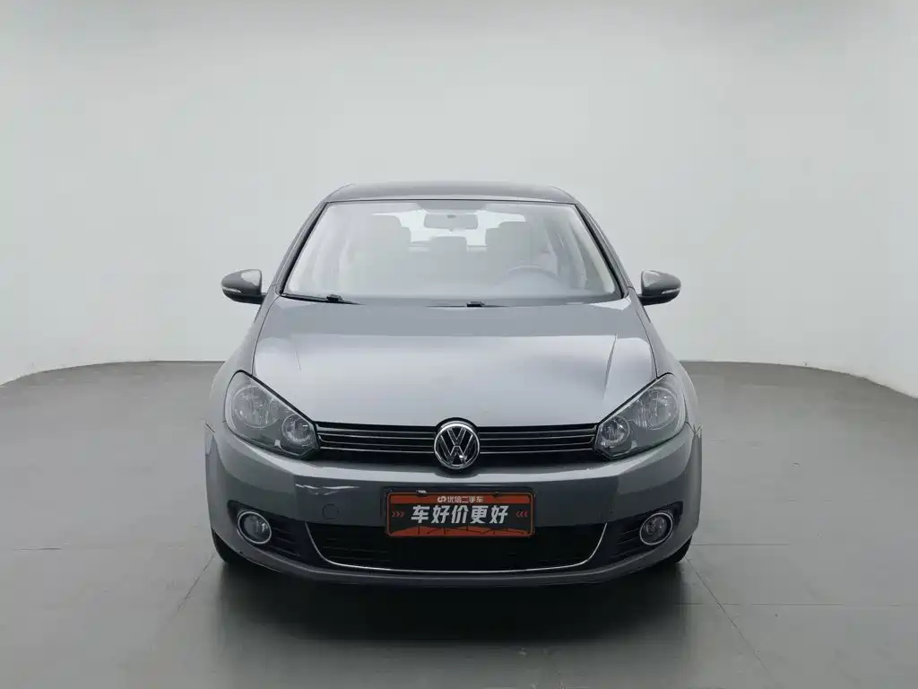 Фото 3 - Volkswagen Golf