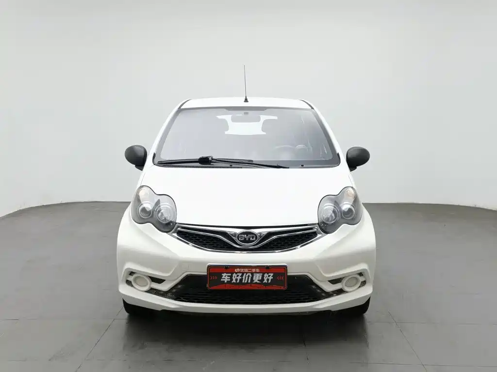 Фото 3 - BYD F0