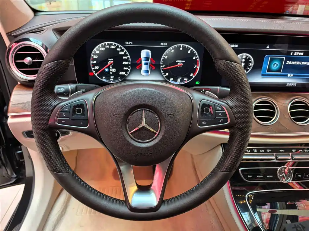 Mercedes-Benz E-Class 2016 E 200 L фото 13
