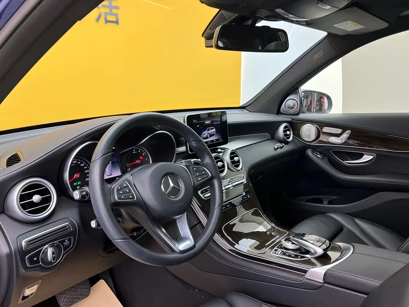 Mercedes-Benz GLC 2019 GLC 260 4MATIC Dynamic фото 4