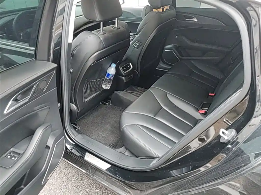 Hongqi H5 2022 Classic Facelift 1.8T Automatic Smart Connect Flag Enjoyment Edition фото 24