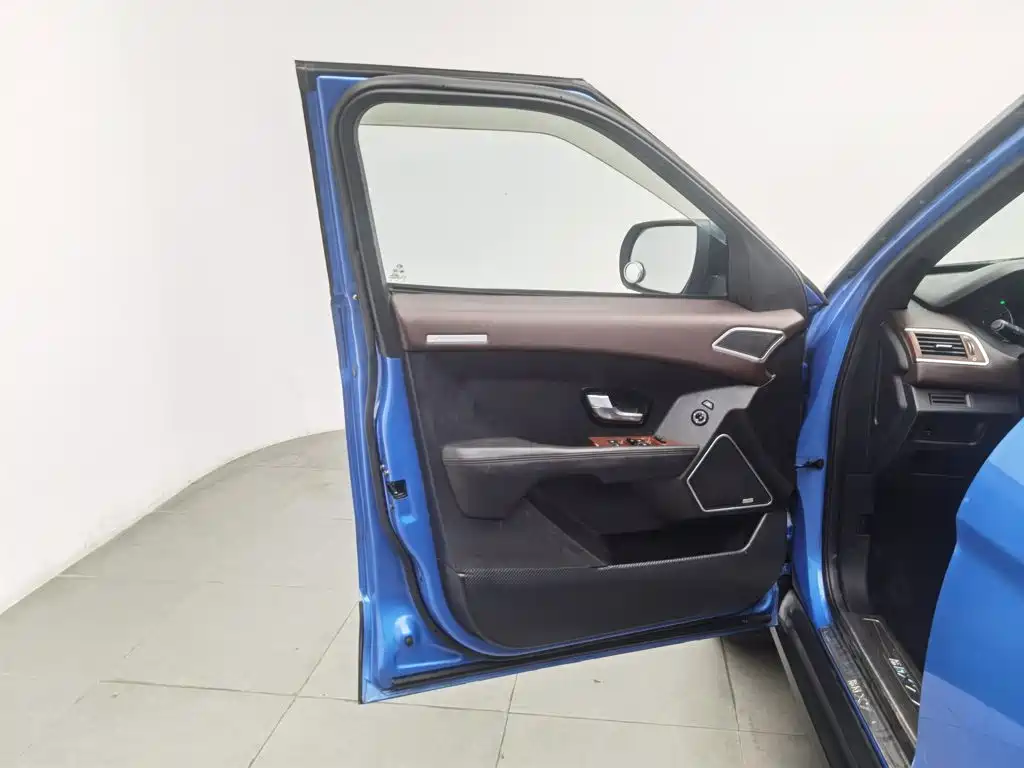 Landwind X7 2015 2015 2.0T Panorama Premium