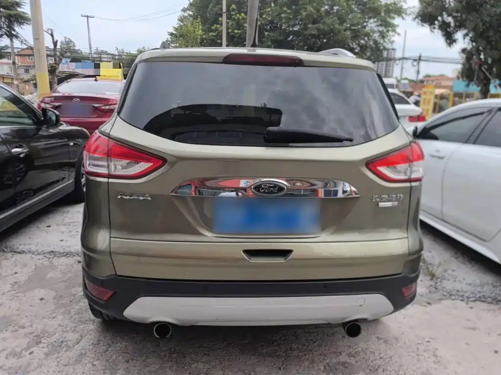 Фото 6 - Ford Kuga