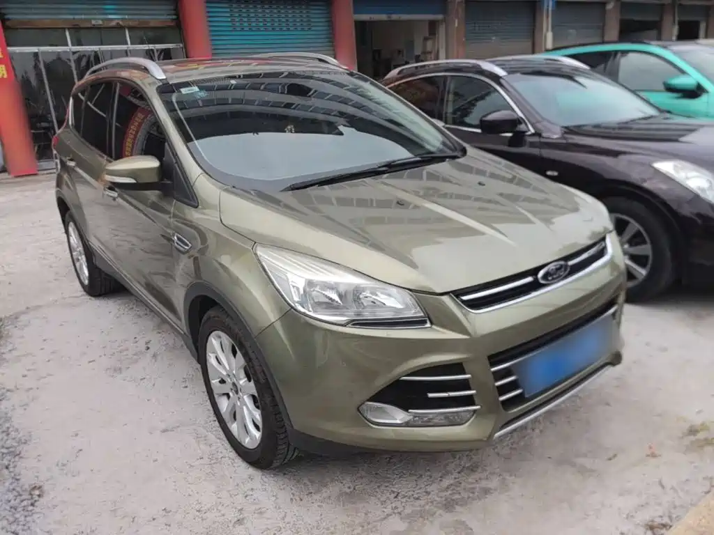 Фото 4 - Ford Kuga