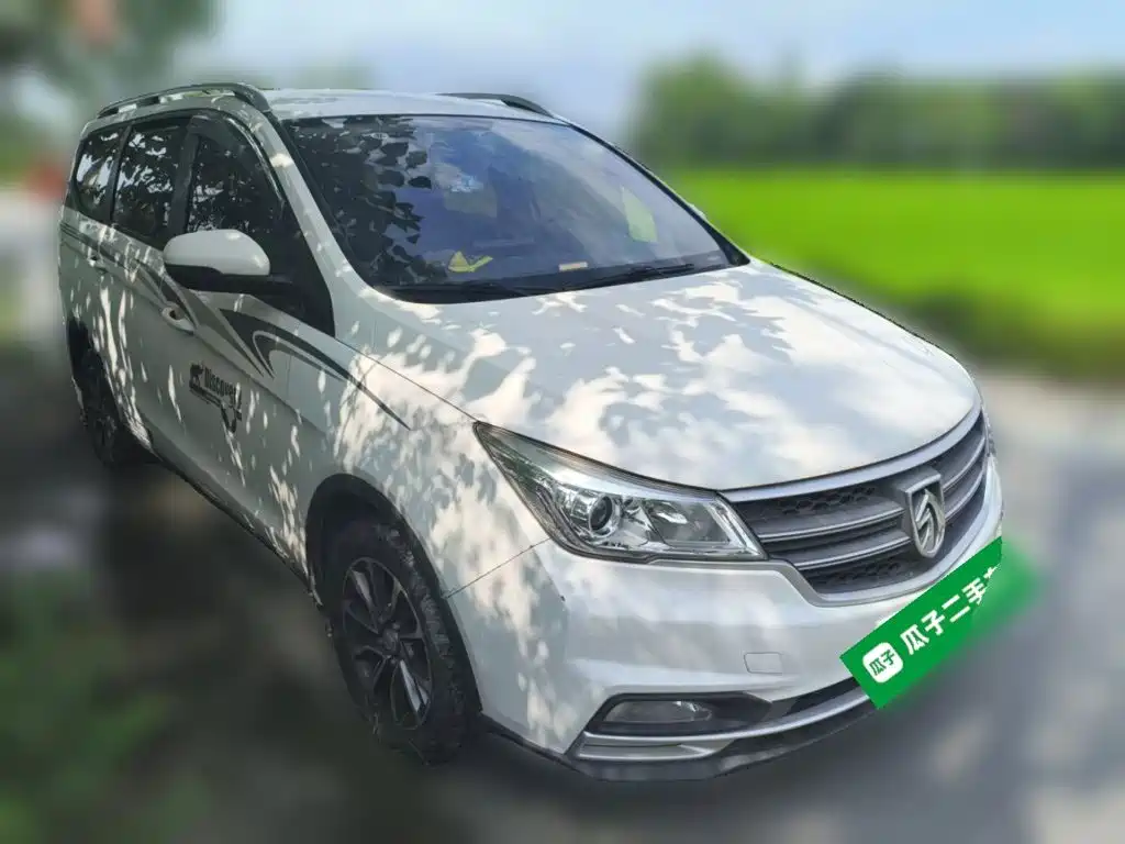 Baojun 730 2021 2021 1.5L Manual Fashion 7-Seater