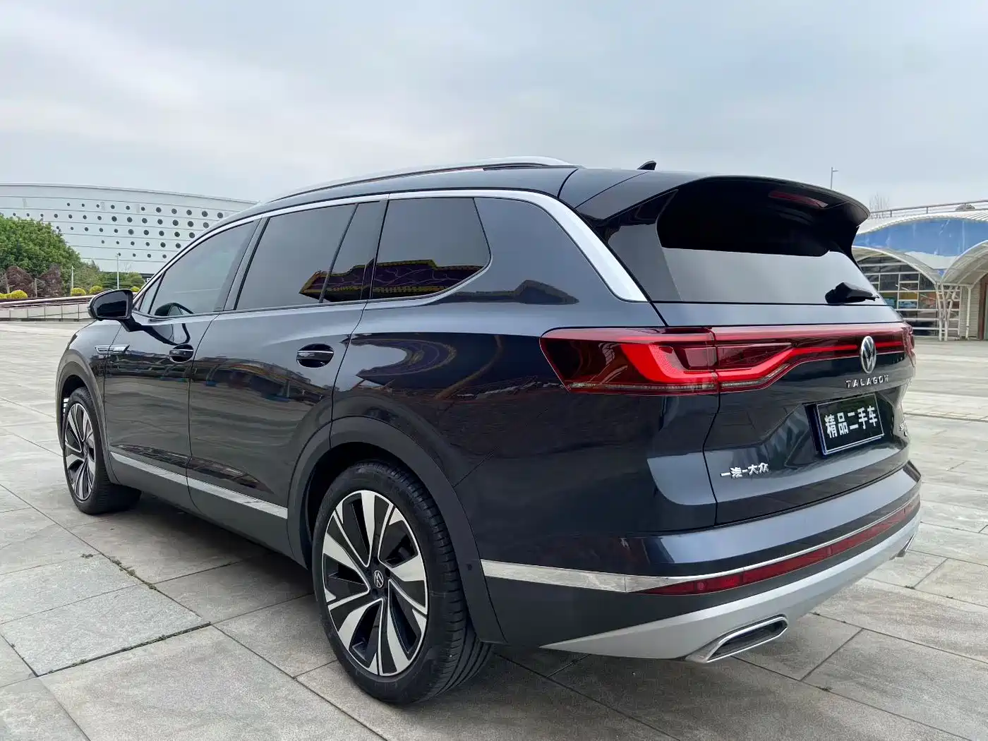 Volkswagen Talagon 2023 Facelift 380TSI 4WD Luxury Premium Pro Edition 6-Seater фото 4
