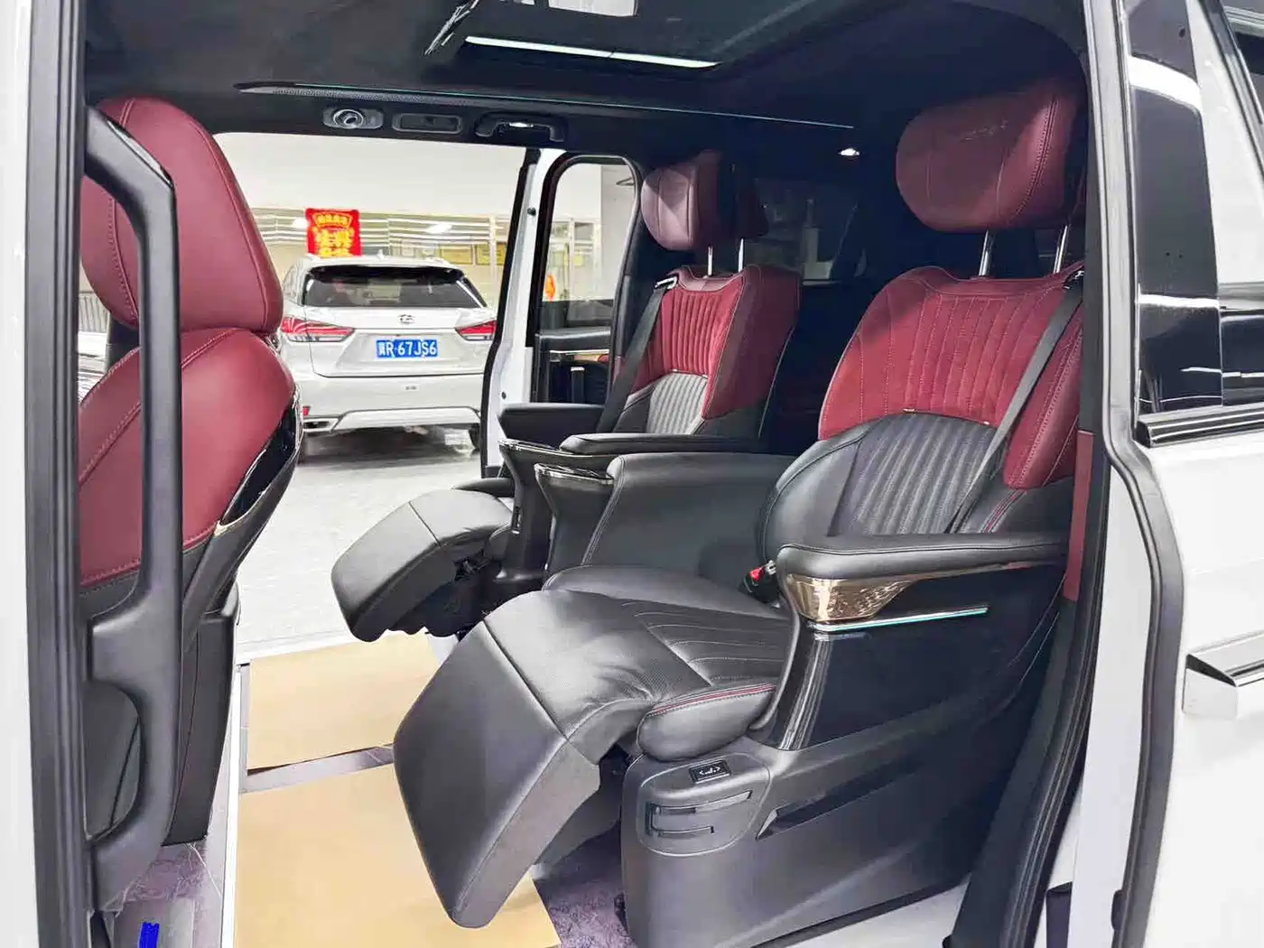 GAC Trumpchi Trumpchi M8 2023 Model Master Series 400T Ultimate Edition фото 13