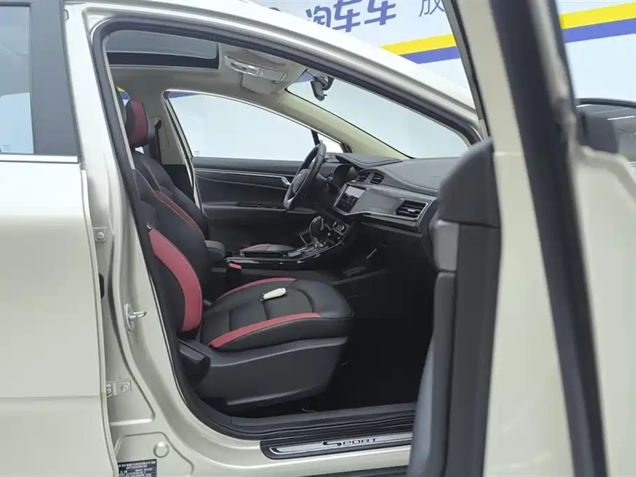 Geely Emgrand GS 2021 2020 1.4T CVT Dynamic