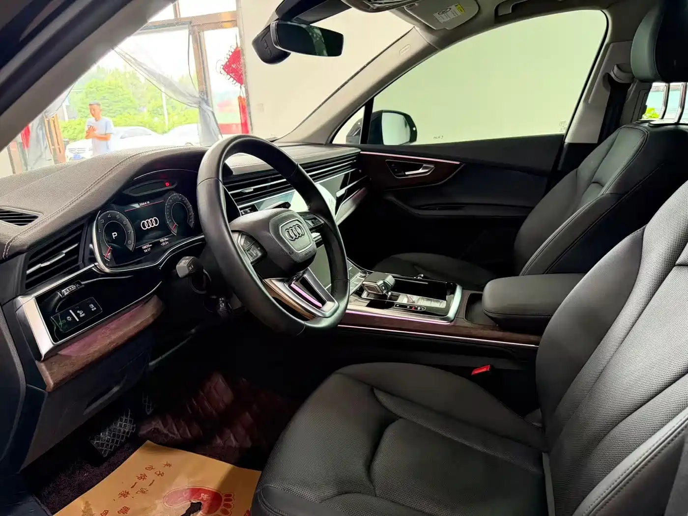 Фото 7 - Audi Q7
