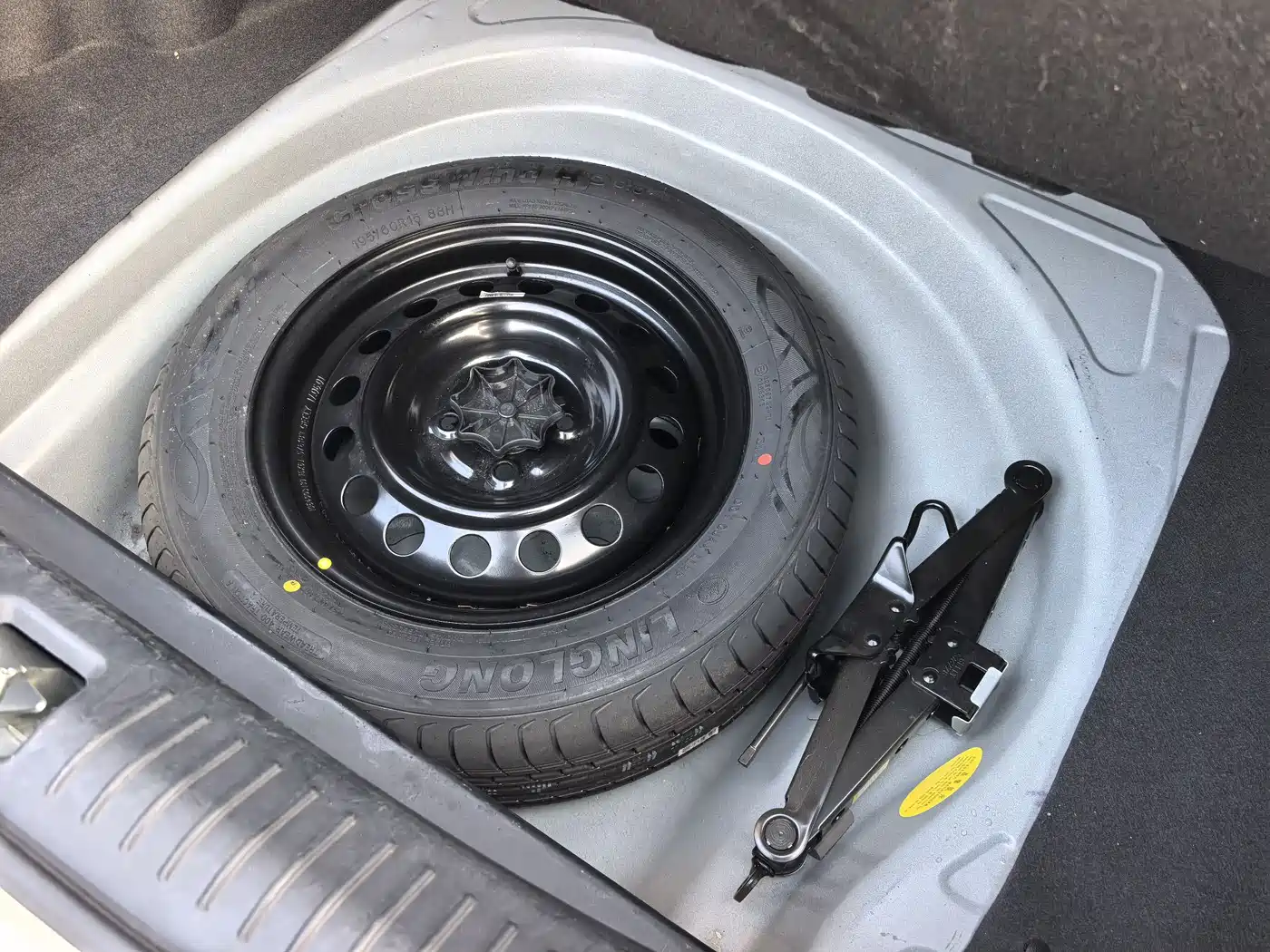 GEELY AUTOMOBILE VISION