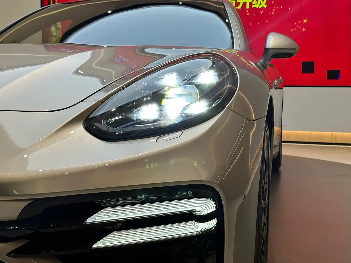 Porsche Panamera 2014 Panamera Executive 3.0T фото 8