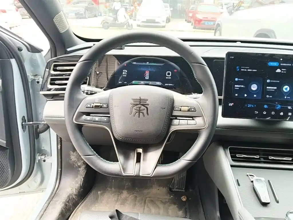 BYD Qin L 2024 DM-i 80KM Superior фото 11
