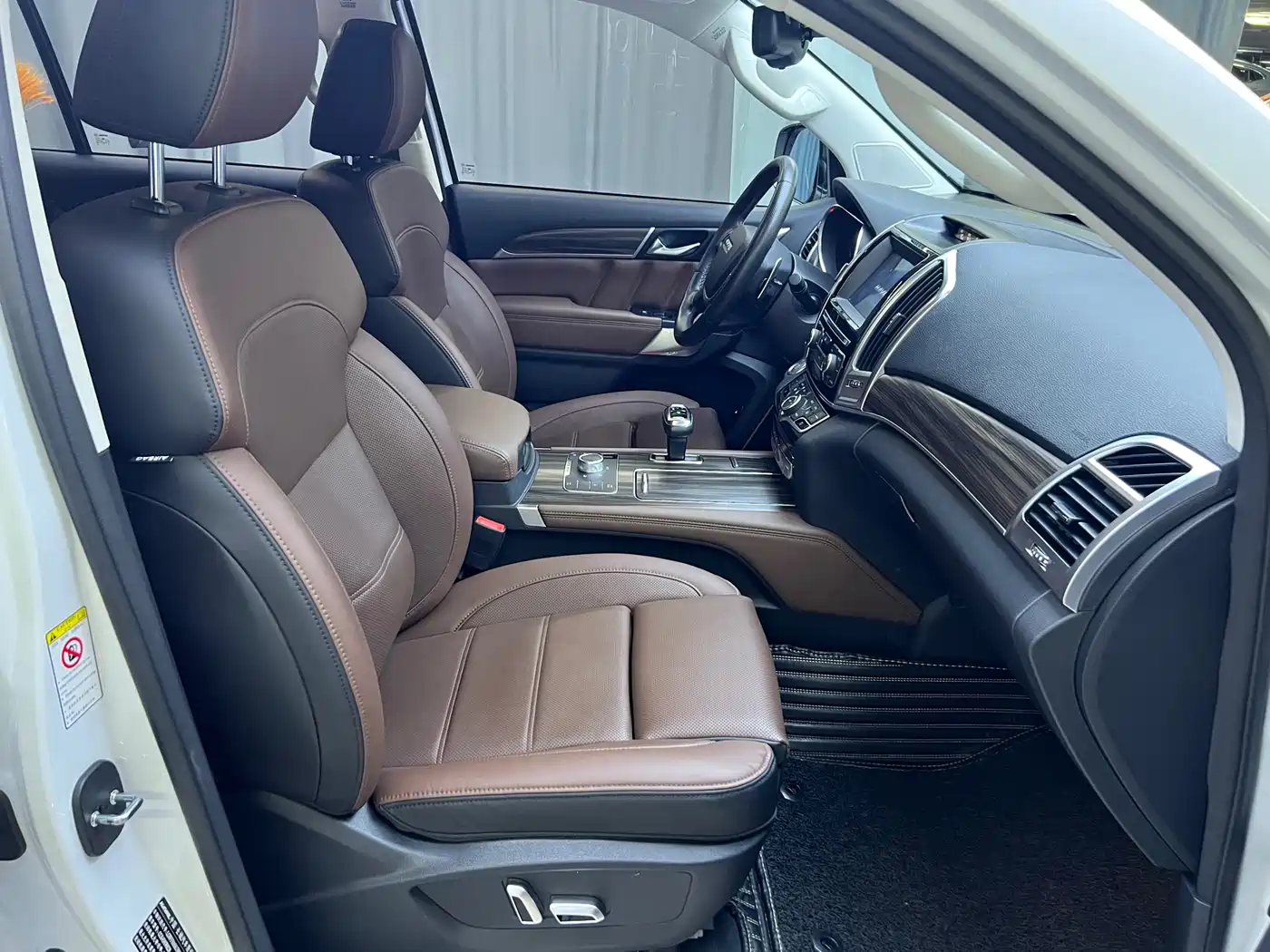 Haval H9 2017 2.0T Gasoline 4WD Premium 7-Seater фото 14