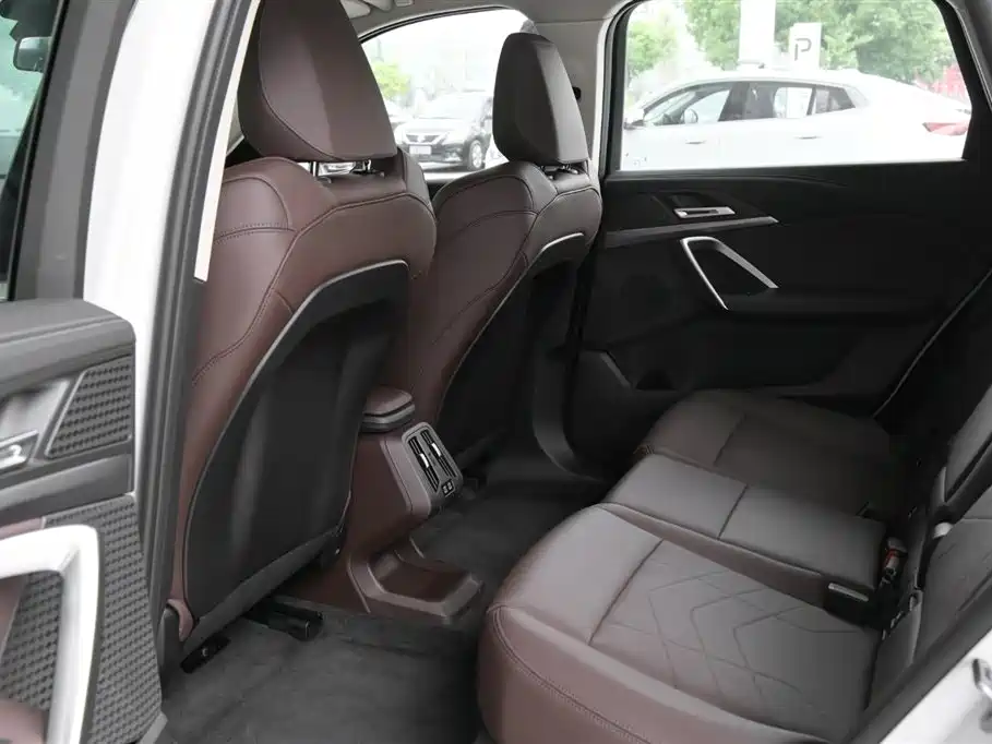 BMW iX1 2025 2026 eDrive25L M Sport Package