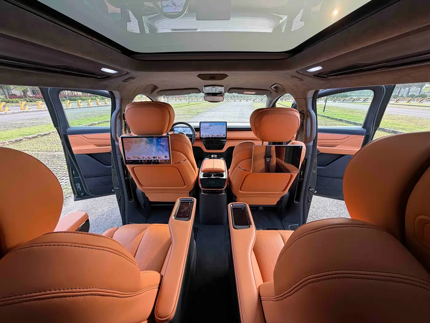Geely Galaxy Yizhen L380 2025 Model 805km Flagship Edition AWD фото 30