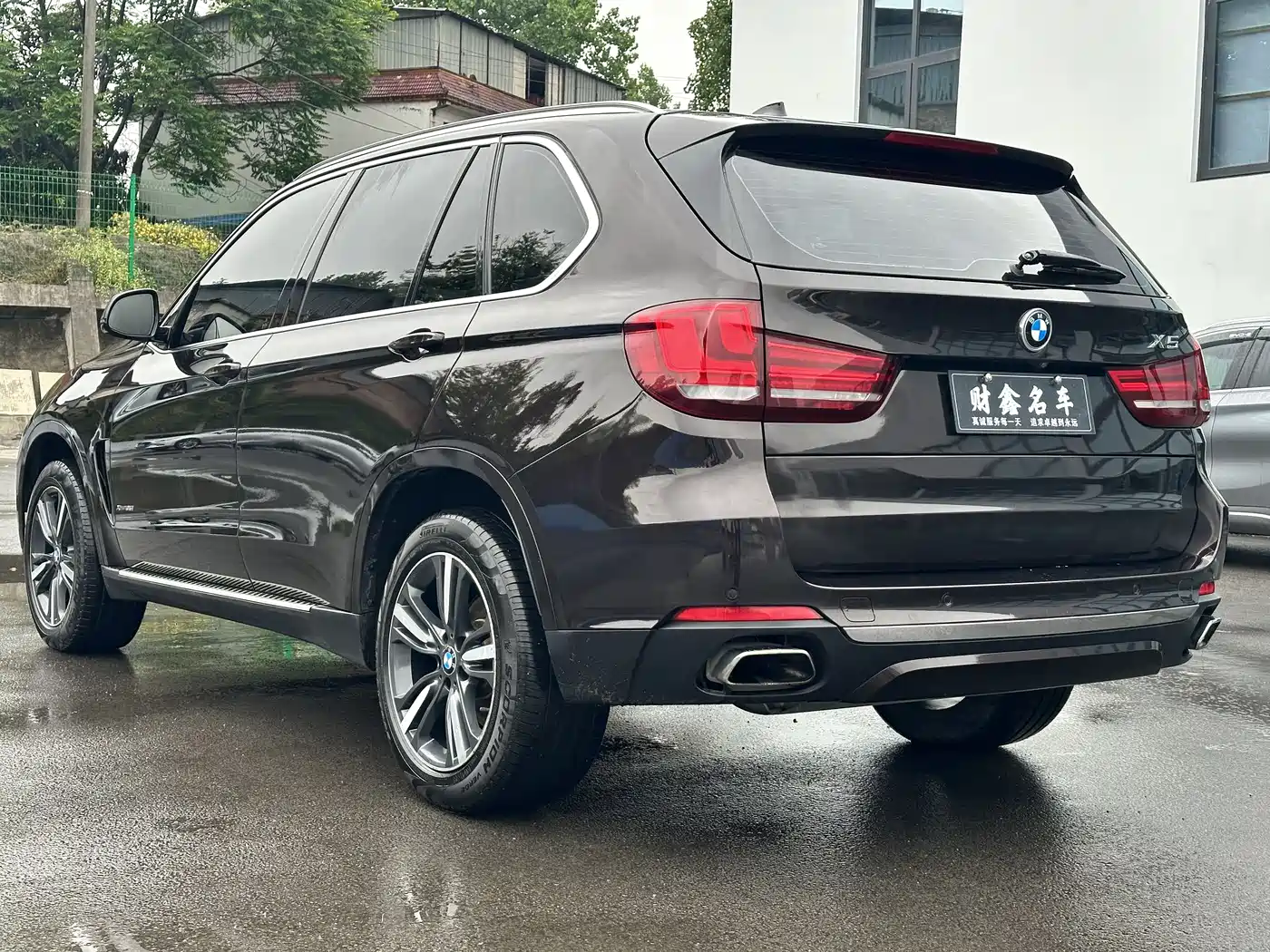 BMW X5 (Import) 2018 xDrive35i Elegant Model фото 10