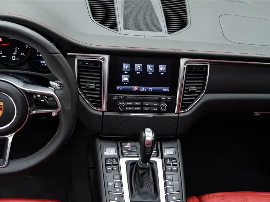 Porsche Macan 2017 Macan 2.0T фото 12