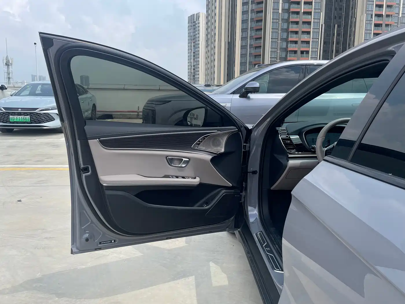 BYD Han 2025 2025 DM-i Smart Driving Edition 125KM LiDAR Flagship