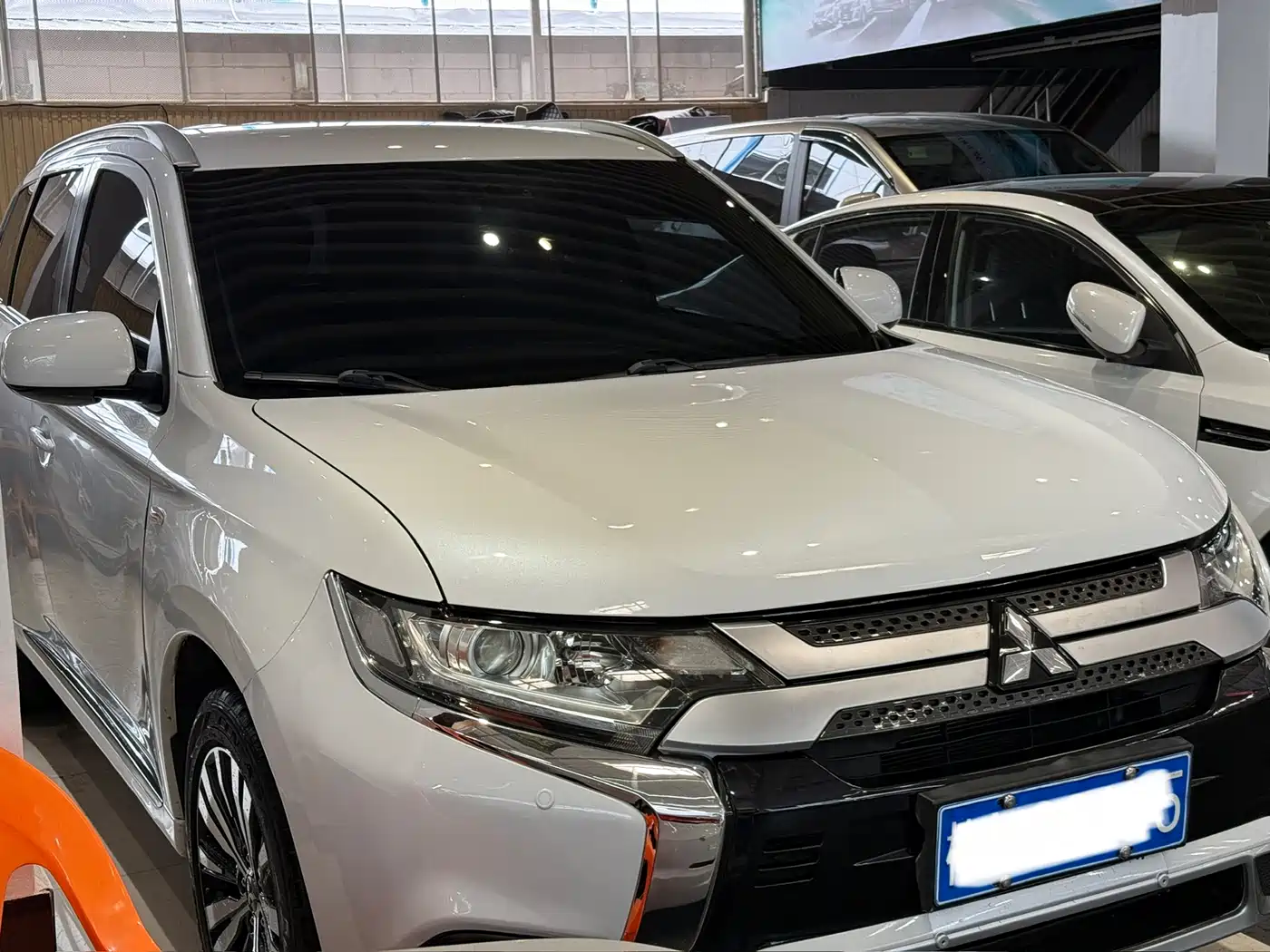 Mitsubishi Outlander 2021 2.0L 2WD Smooth Ride Version 5-Seater фото 3