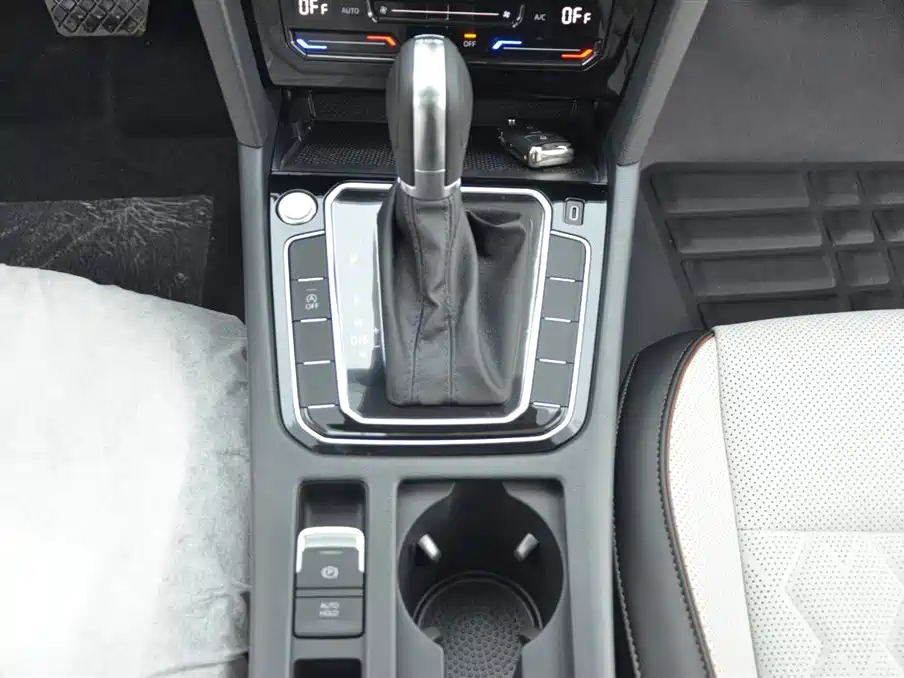 Volkswagen Magotan 2026 Model 30 Million Special Selection 380TSI DSG Luxury фото 9