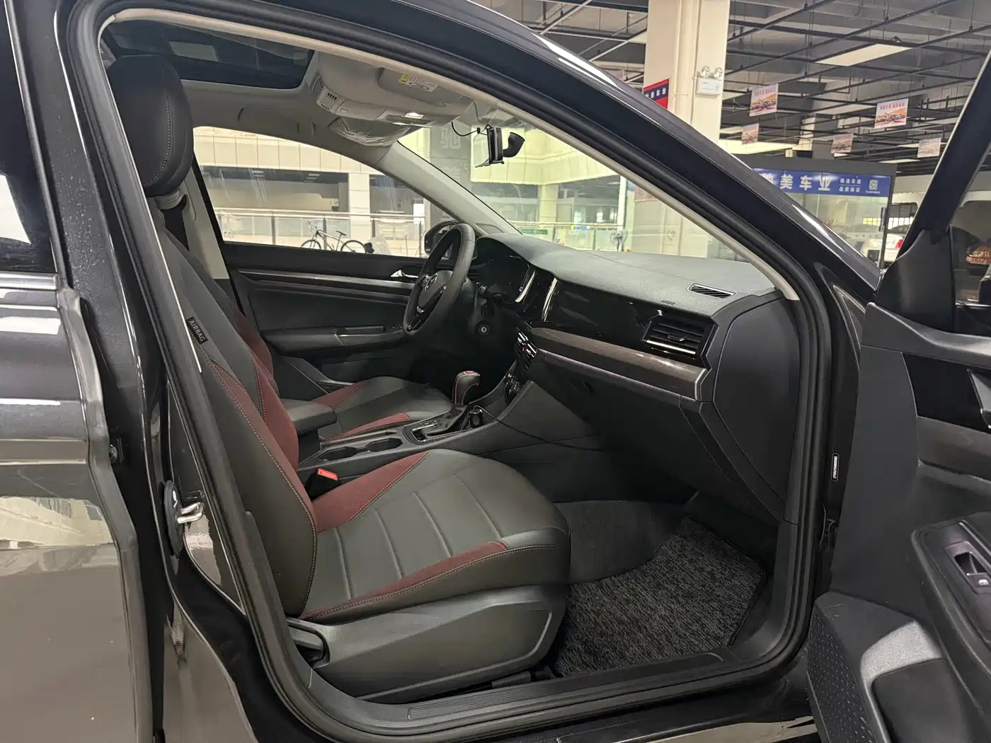 Volkswagen Bora 2021 1.5L Automatic Comfort Smart Edition фото 14
