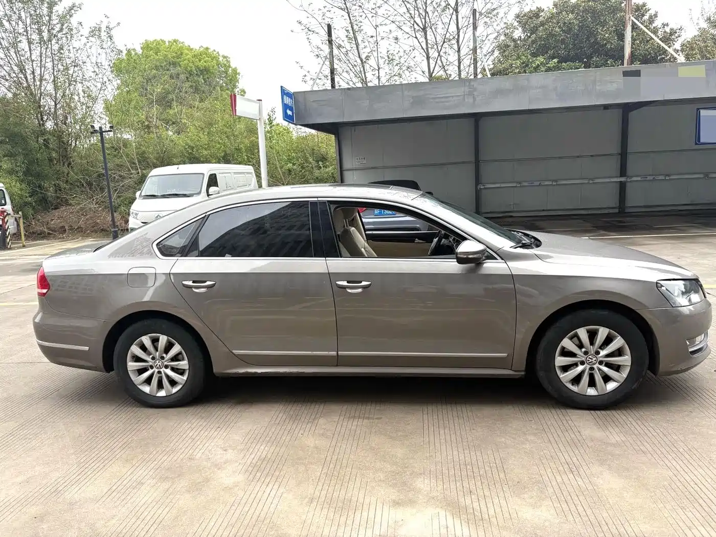 Volkswagen Passat 2013 1.8TSI DSG Zunrong фото 7