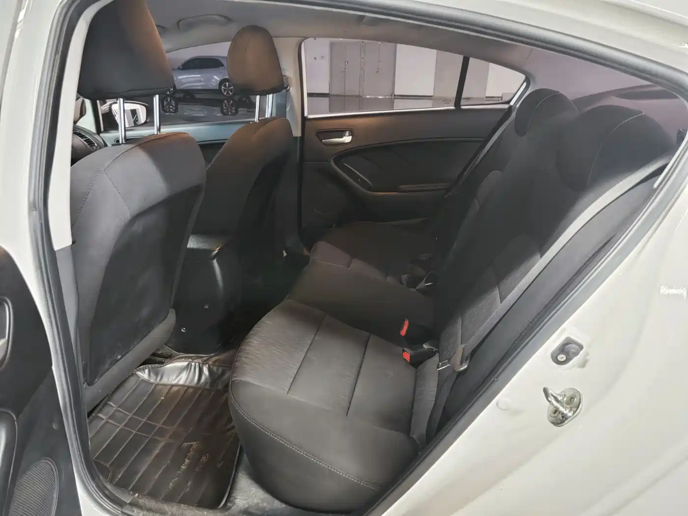 Kia K3 2015 1.6L Automatic GL фото 9