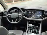 Фото 6 - Volkswagen Touareg