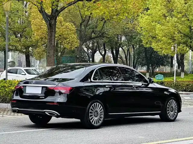  E CLASS