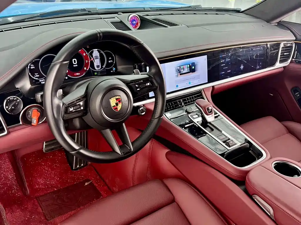 Porsche Panamera 2011 2010 Panamera 4 3.6L