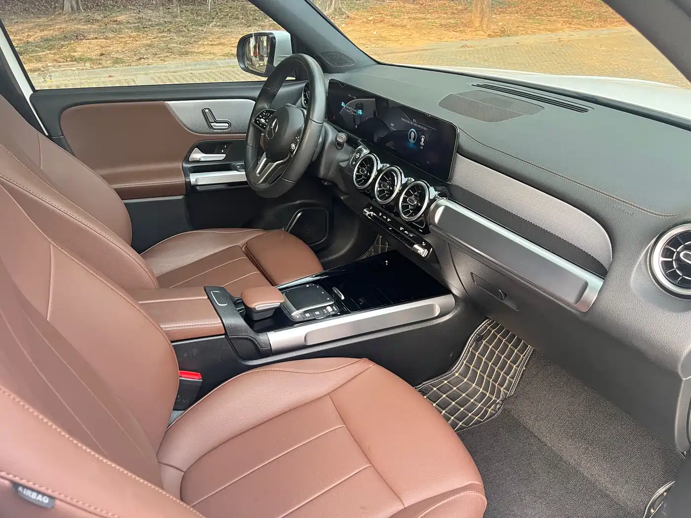 Mercedes-Benz GLB 2023 GLB 220 Dynamic фото 7