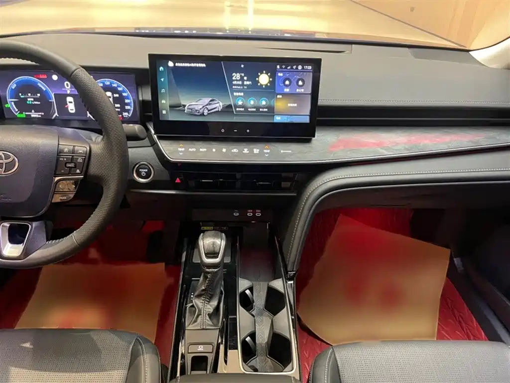 Toyota Camry 2024 Hybrid 2.0HG Premium Edition фото 15