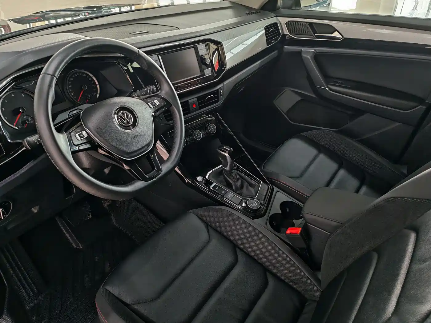 Volkswagen Tayron 2019 330TSI 4WD Luxury China VI фото 4