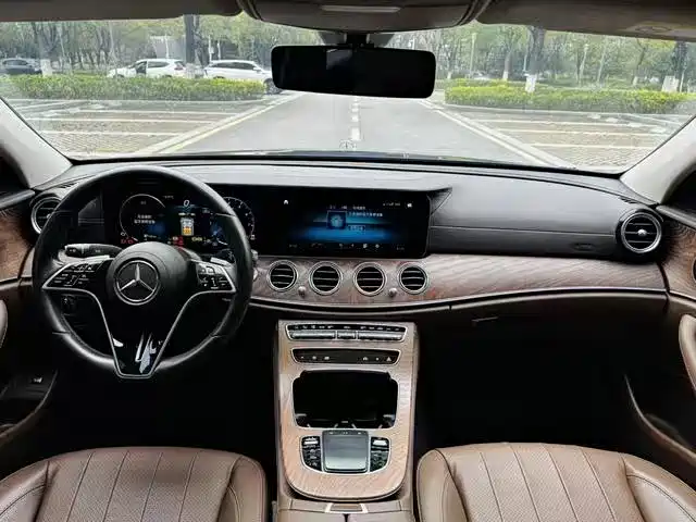  E CLASS