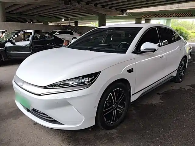 BYD Qin L 2025