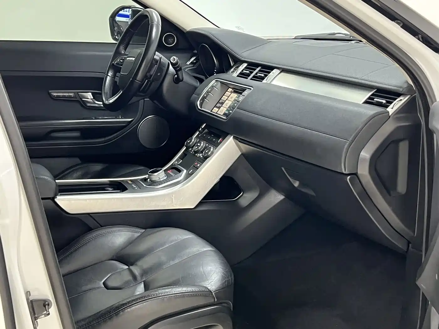 Land Rover Range Rover Evoque (Import) 2015 2014 2.0T 5-door Brilliance Premium