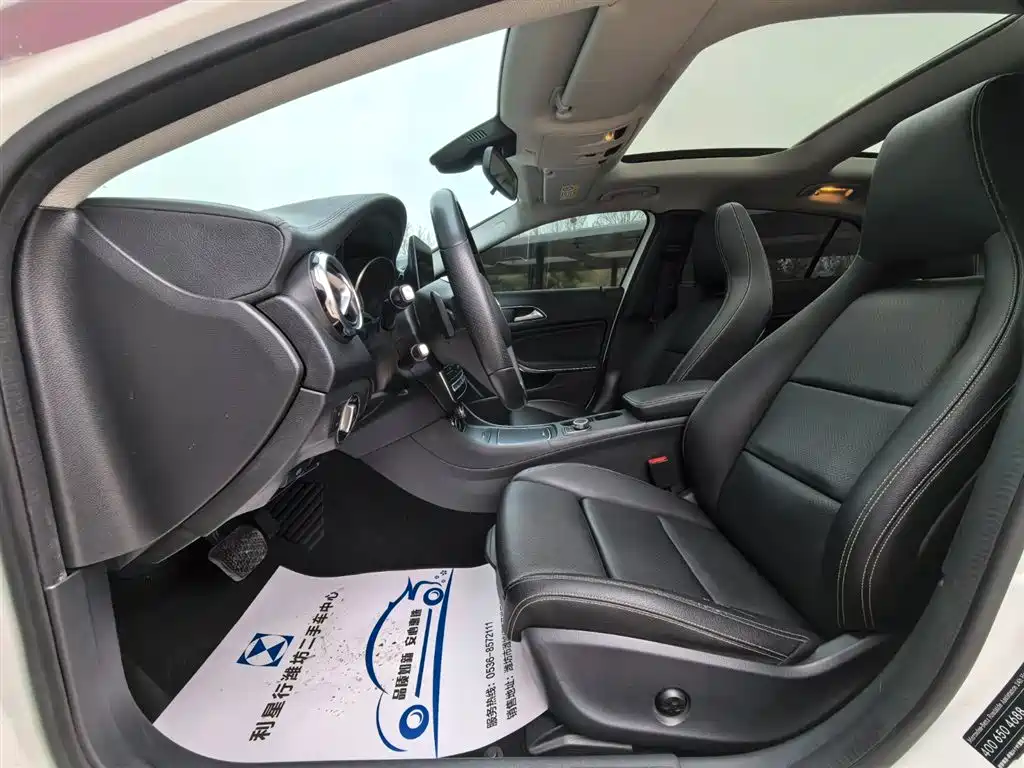 Mercedes-Benz GLA 2017 GLA 220 4MATIC Fashion фото 6
