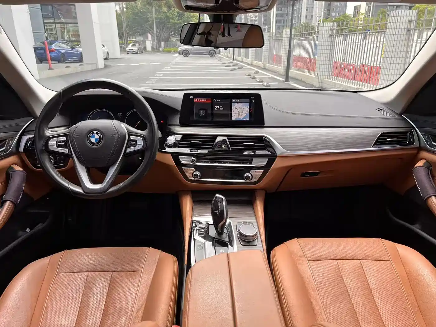 BMW 5 Series New Energy 2018 530Le Luxury Package фото 10