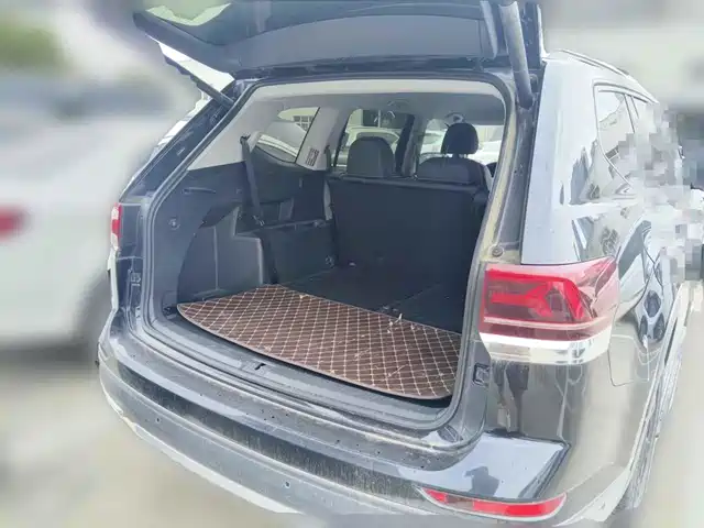 Volkswagen Teramont 2022 330TSI 2WD Luxury — фото 5