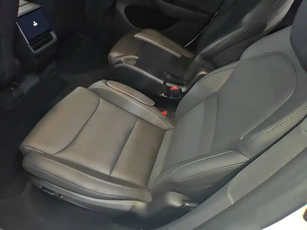 Tesla Model Y L 2025 2025 Facelift Long Range AWD