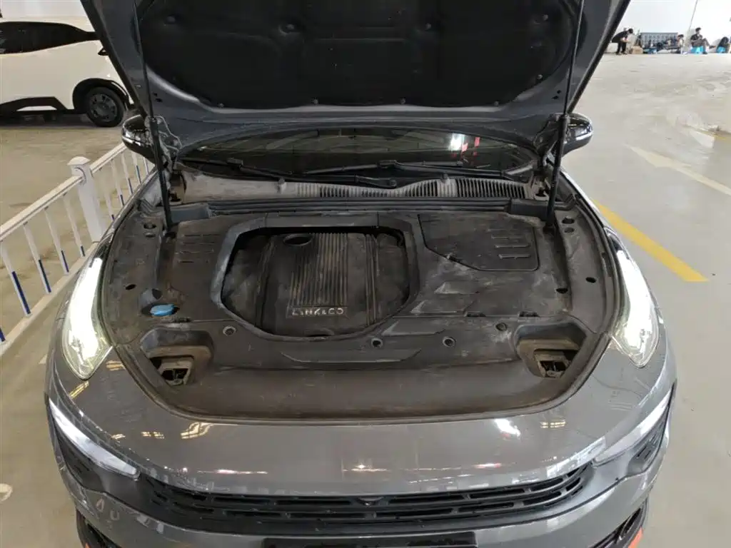 Lynk & Co 02 2018 Model 1.5T DCT 2WD Yao Pro Edition China V фото 20
