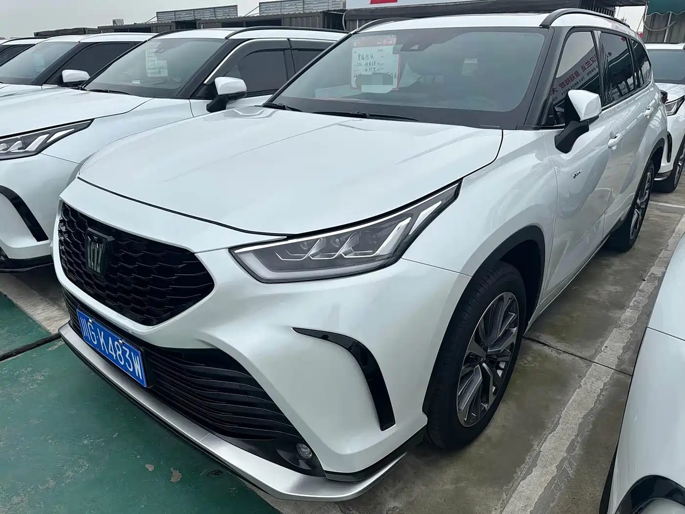 Toyota Crown Kluger 2024 2.5L HEV 4WD Luxury Edition