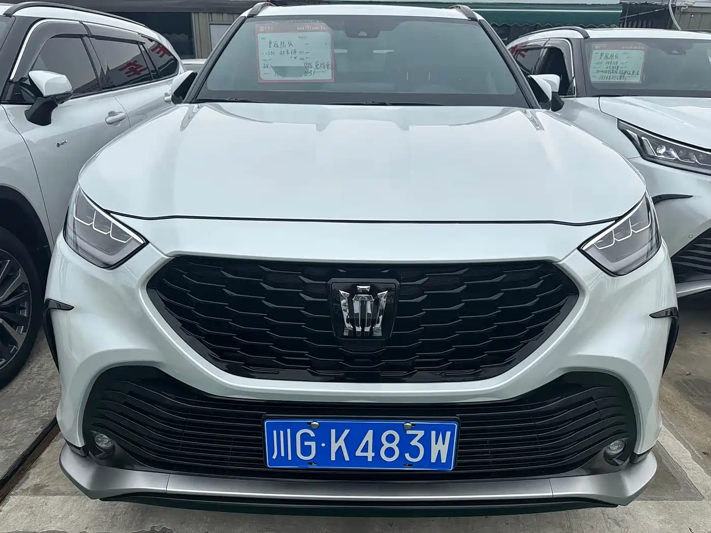 Toyota Crown Kluger 2024 2.5L HEV 4WD Luxury Edition фото 2