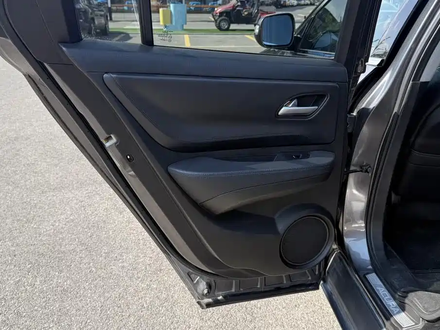 Фото 27 - Acura ZDX