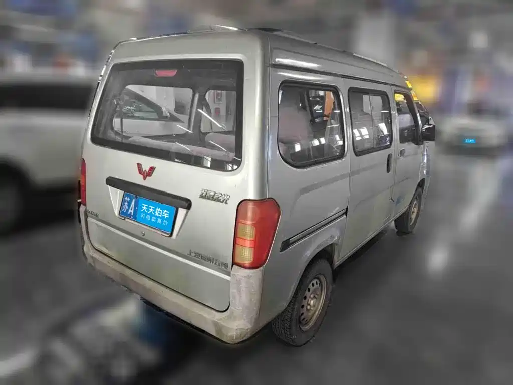Wuling Motors Wuling Zhiguang 2015 2013 1.0L Practical